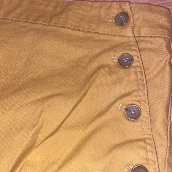 12P mustard shorts with button detail - Picture 2 of 4